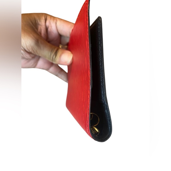 Authentic Louis Vuitton Red Epi Leather Small Agenda/Passport Holder - Picture 7 of 10